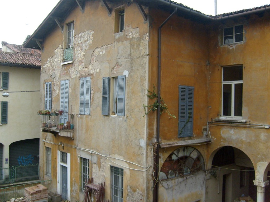 Restauro Vicolo dell'Inganno a Brescia