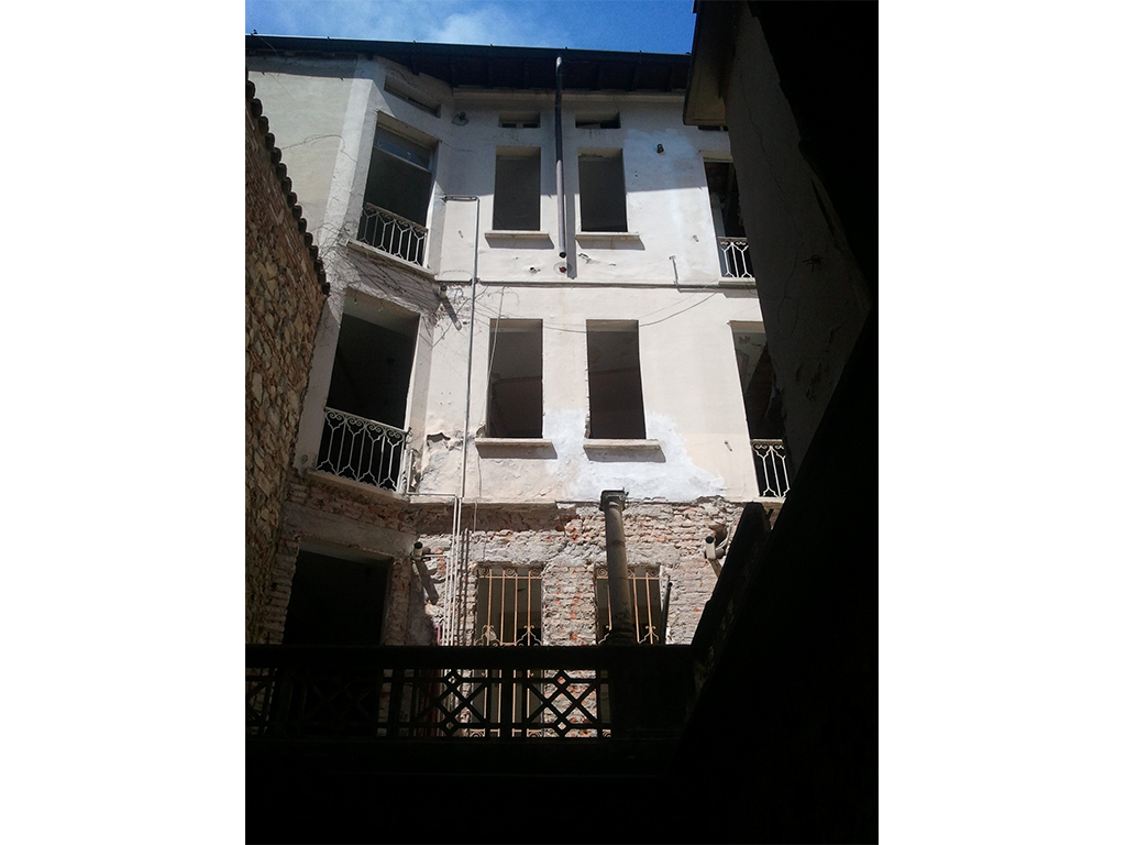 Ristrutturazione edificio storico via Pulusella a Brescia